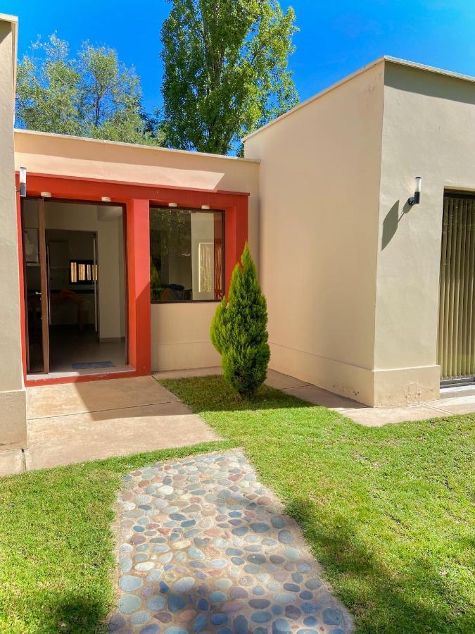 Encanto De Chacras- Moderna-A Metros De La Plaza تشاكراس دي كوريا المظهر الخارجي الصورة